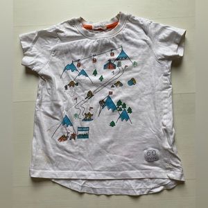 Indikidual Skiinf yeti tshirt size 4/5T